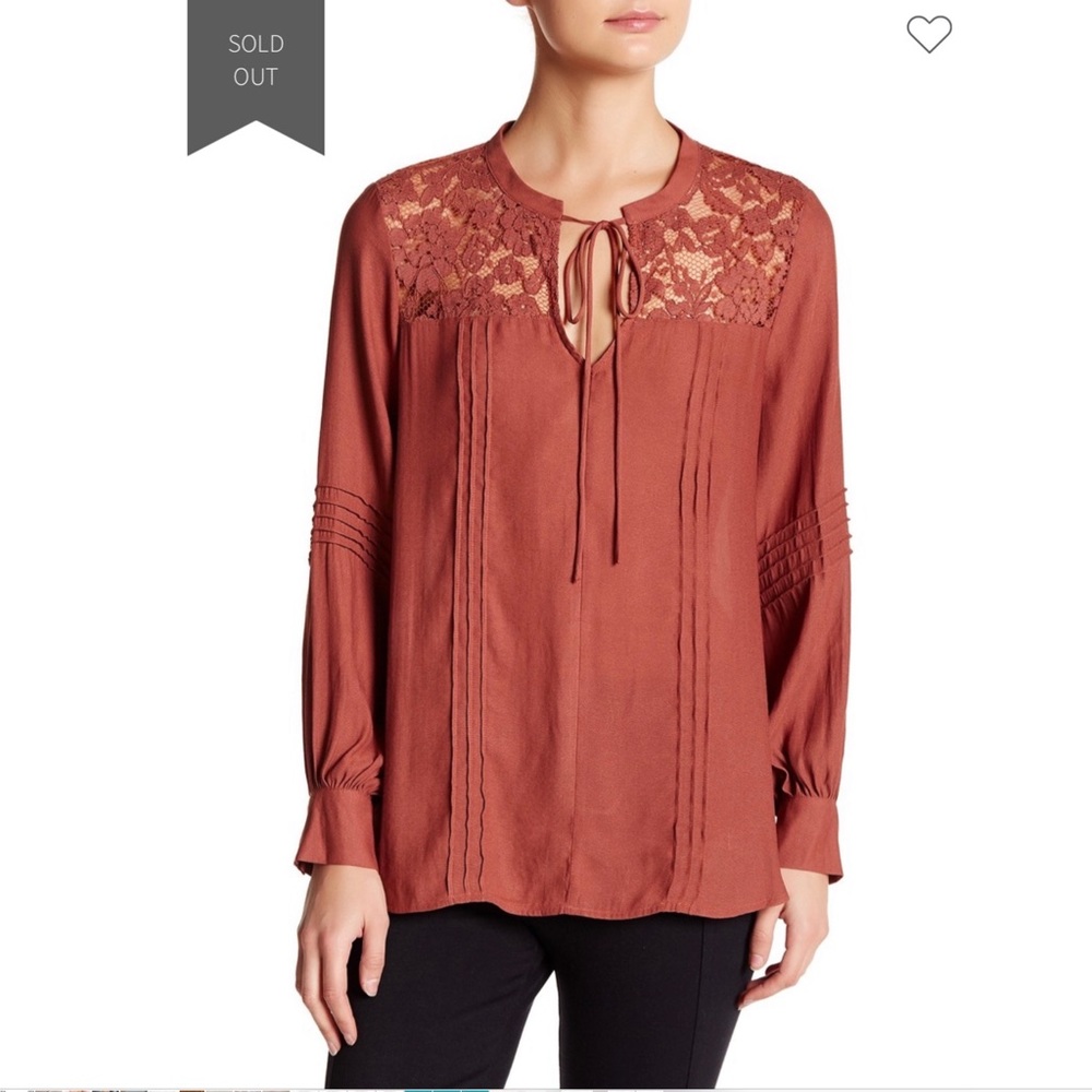 RO & DE Lace Peasant Blouse
